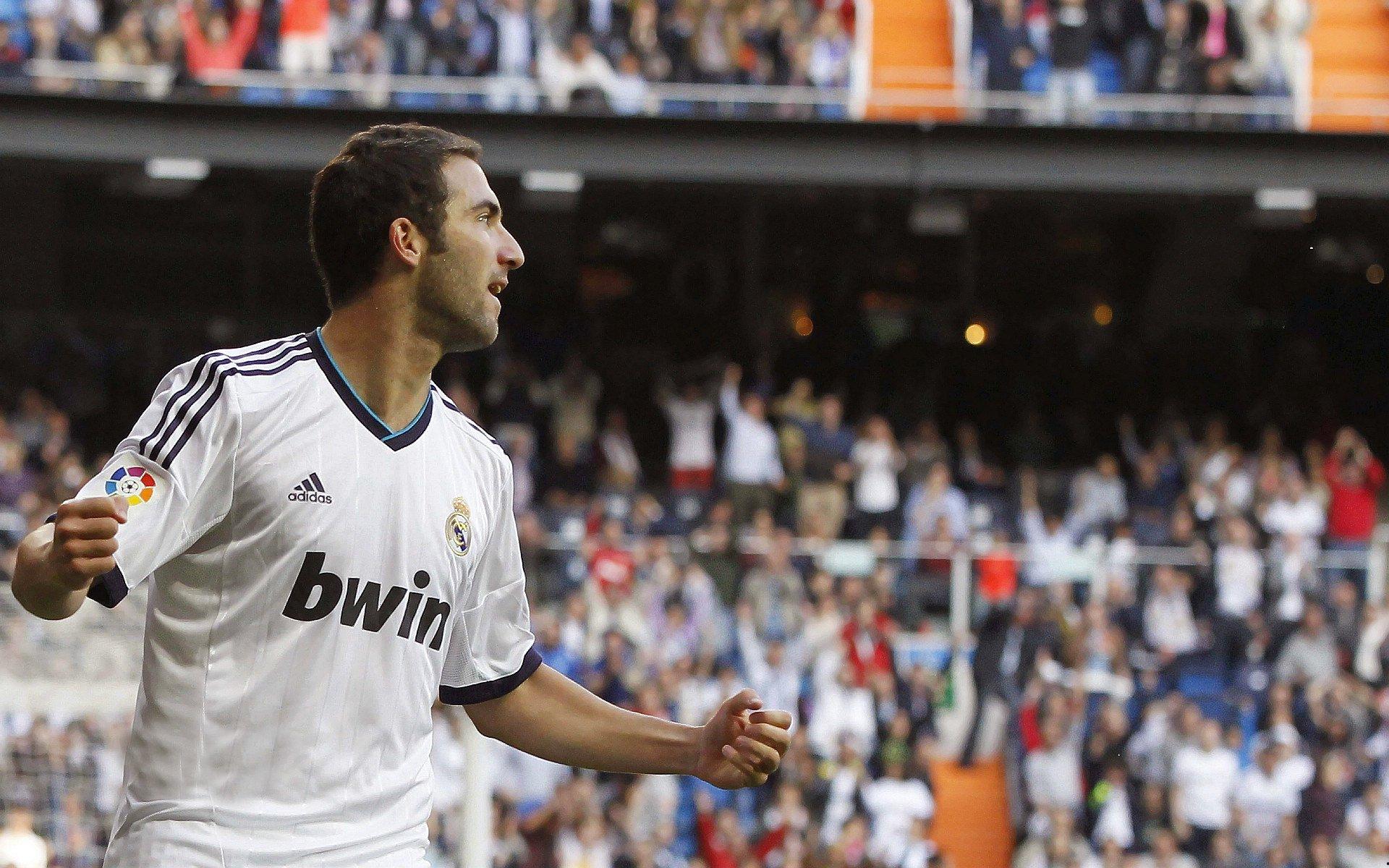 皇家马德里绝杀巴塞罗那 西甲争冠悬念再起