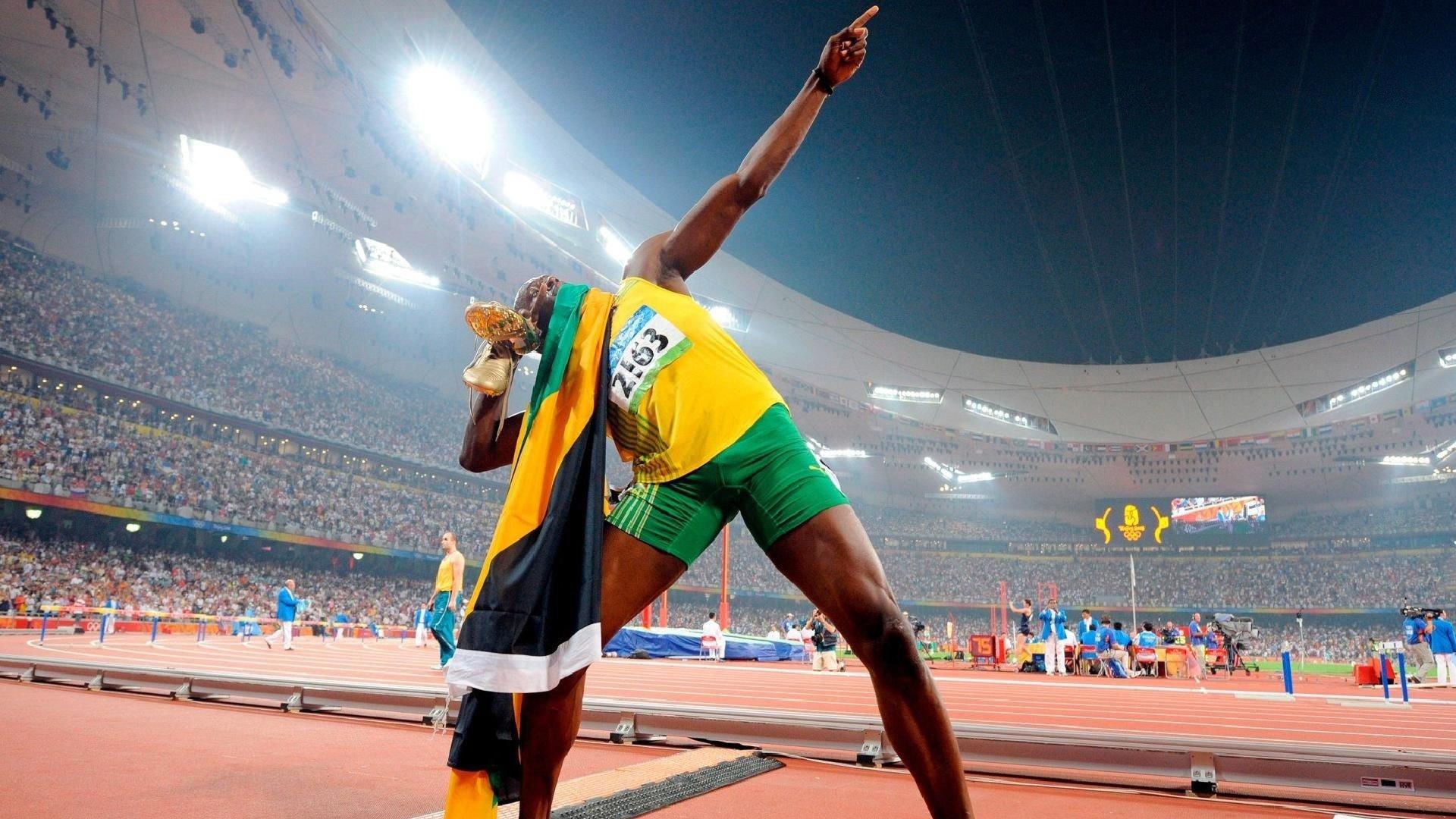 英超豪门激战正酣,曼城逆转利物浦登顶积分榜