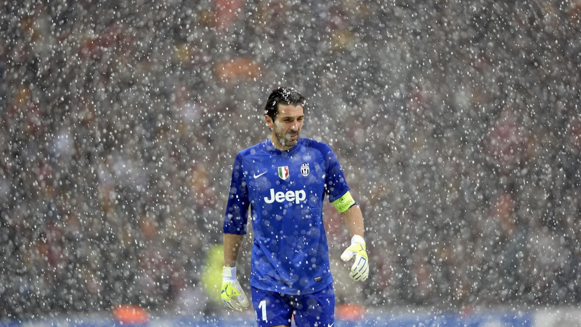 姆巴佩梅开二度助巴黎圣日耳曼登顶法甲积分榜